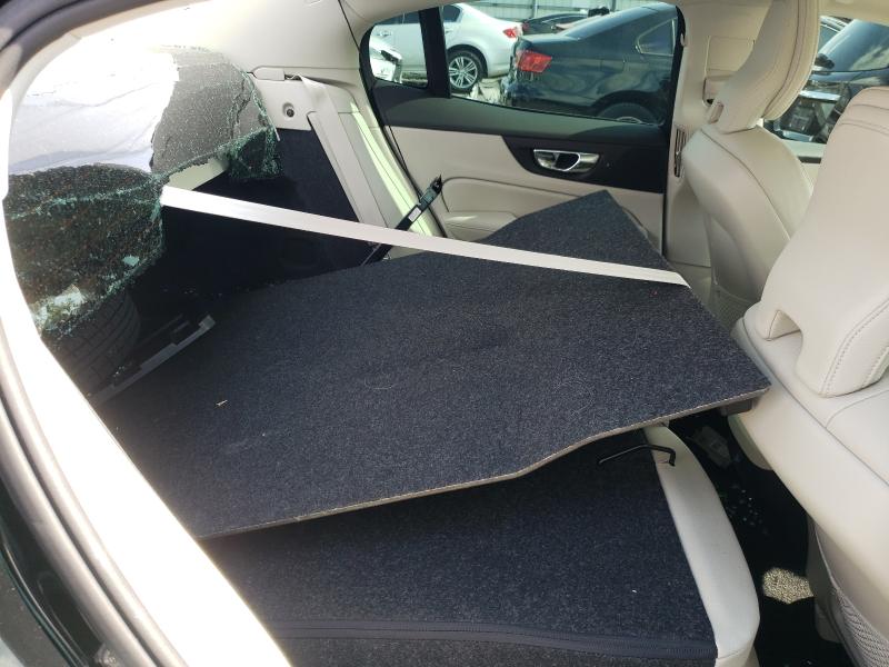 2020 VOLVO S60 T5 MOM 7JR102FK1LG054512