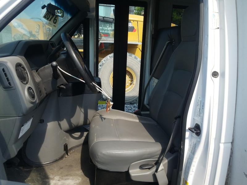 2014 FORD CUTAWAY E3 1FDEE3FL3EDA52423
