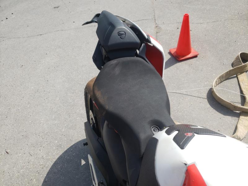 2018 DUCATI SUPERBIKE ZDM14B1W9JB008387