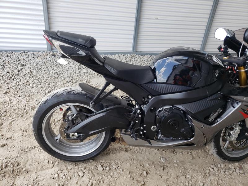 2018 SUZUKI GSX-R750 JS1GR7MA0J2101099