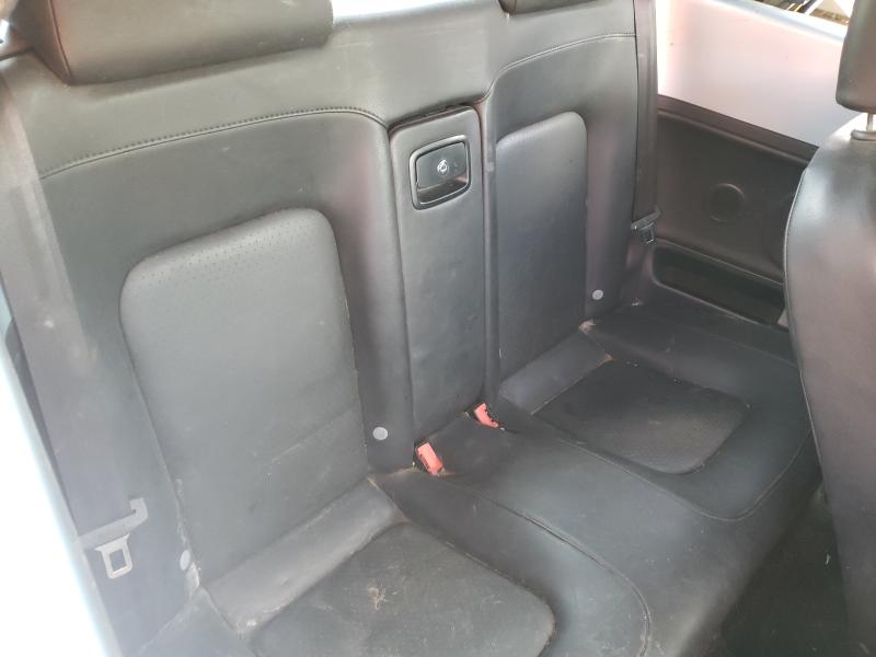 2010 VOLKSWAGEN NEW BEETLE 3VWRG3AL5AM003971