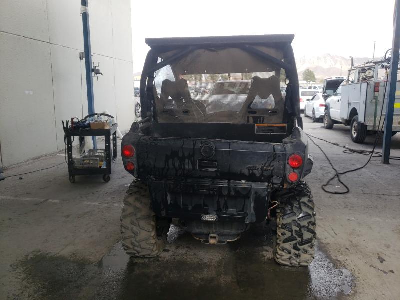 2017 CAN-AM COMMANDER 3JBKKAP2XHJ000729