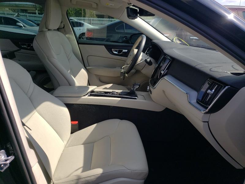 2020 VOLVO S60 T5 MOM 7JR102FK1LG054512