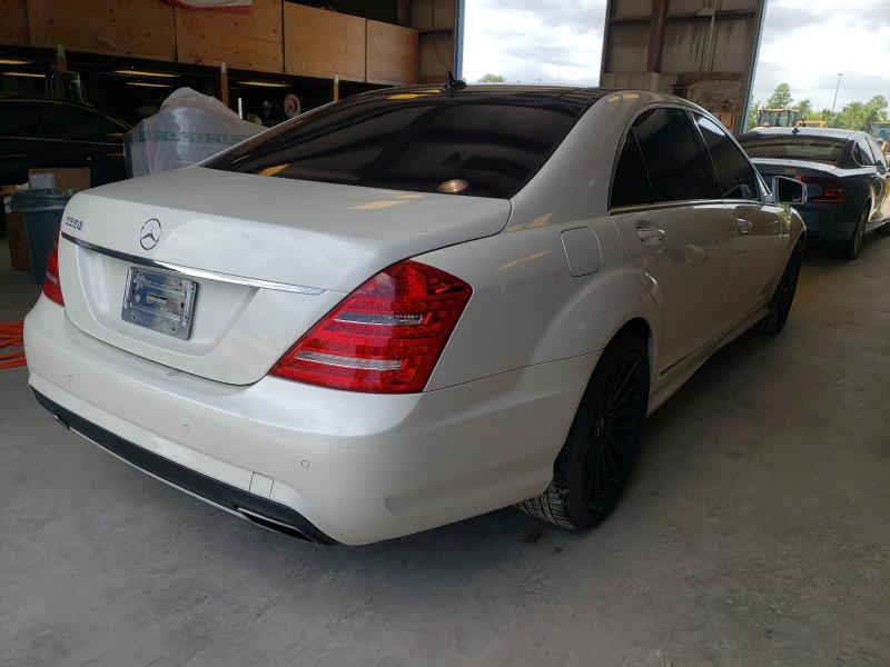 2012 MERCEDES-BENZ S 550 WDDNG7DB4CA445707