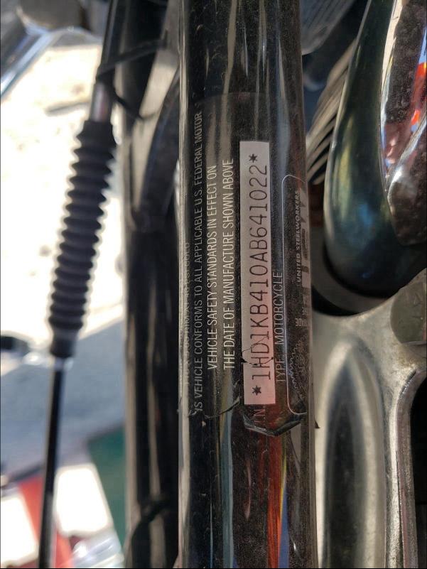 2010 HARLEY-DAVIDSON FLH 1HD1KB410AB641022