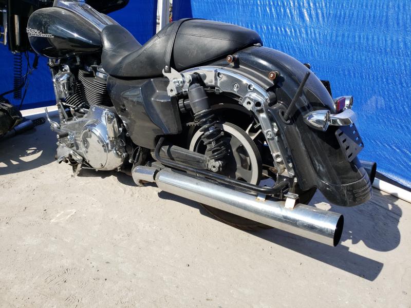 2017 HARLEY-DAVIDSON FLHXS STRE 1HD1KRC1XHB679541