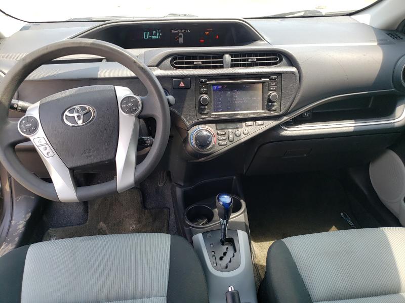 Toyota Prius c 2014