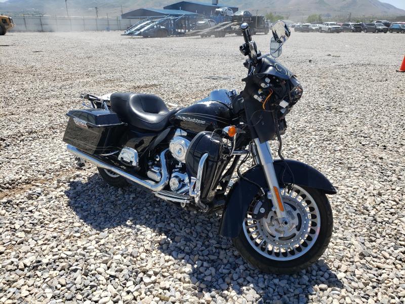 2011 HARLEY-DAVIDSON FLTRU 1HD1KGM1XBB603571