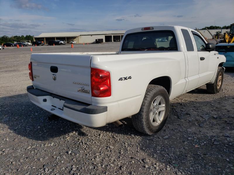 2011 DODGE DAKOTA SLT 1D7RW3BP5BS626416