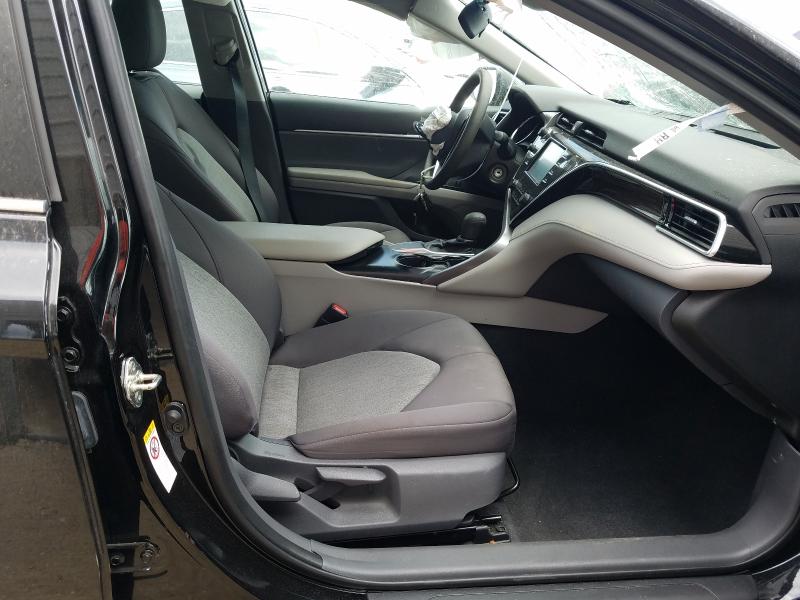 2018 TOYOTA CAMRY LE/X 4T1B11HK9JU094600