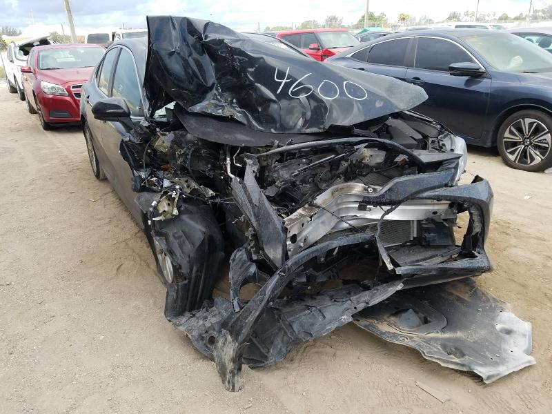 2018 TOYOTA CAMRY LE/X 4T1B11HK9JU094600