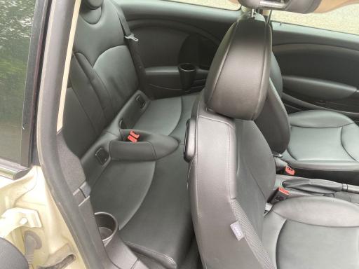 2014 MINI COOPER CLU WMWZF3C52ET492841