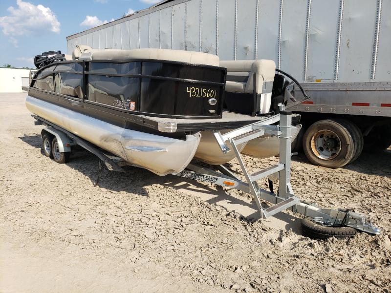 Salvage boats for sale at Swansea, SC auction: 2020 Boat Pontoon