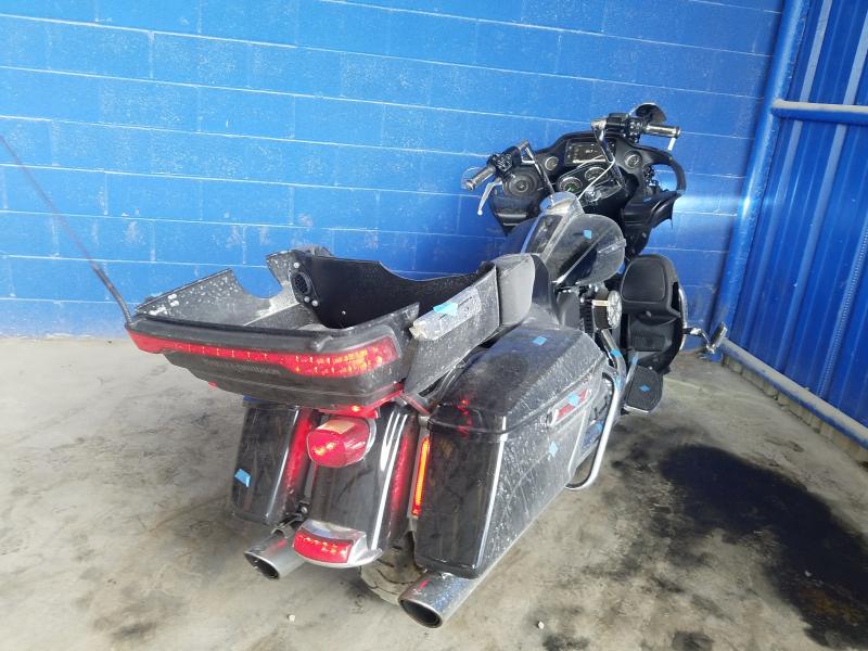 2016 HARLEY-DAVIDSON FLTRU 1HD1KGL10GB608870