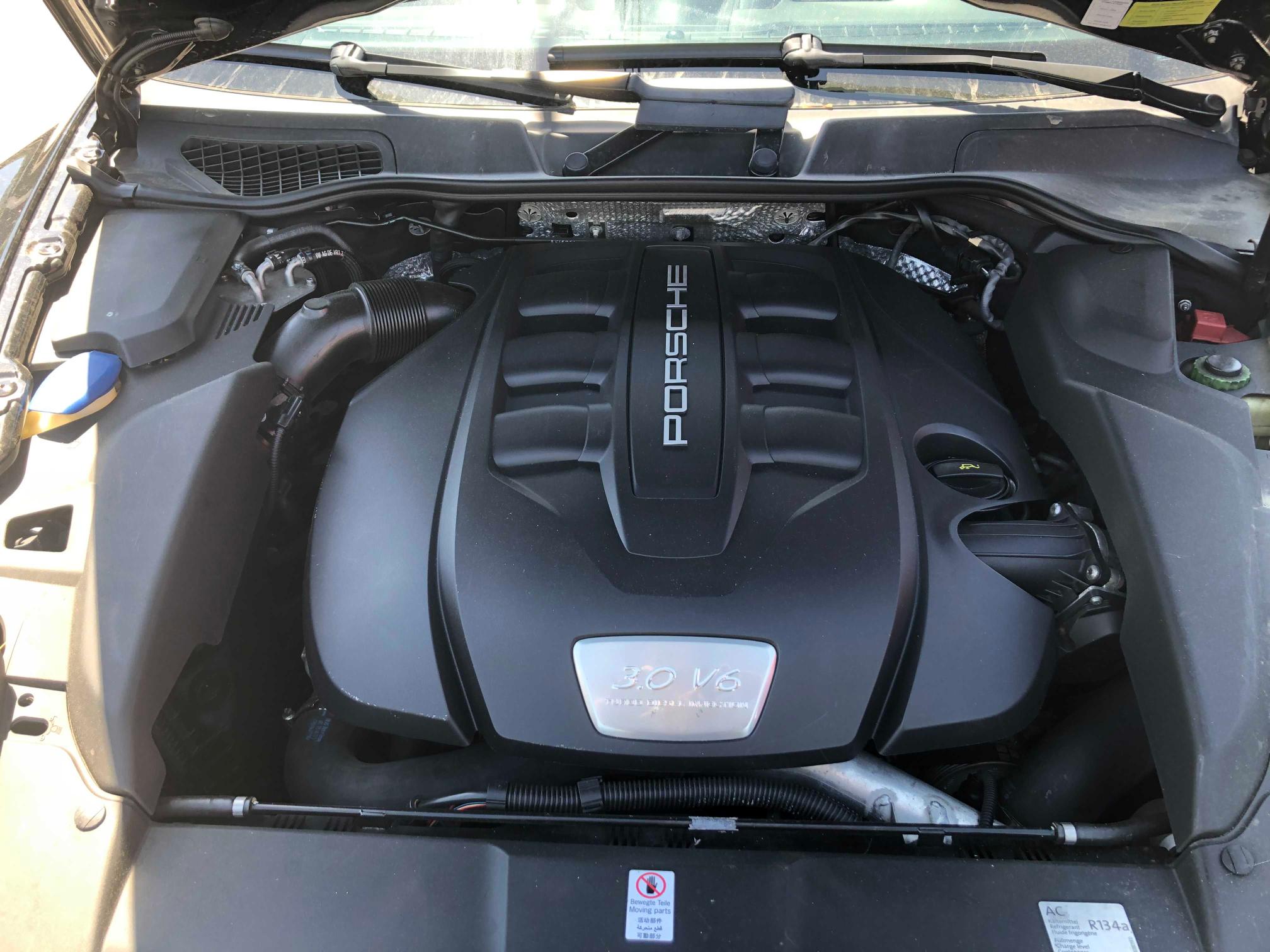 2014 PORSCHE CAYENNE WP1AF2A24ELA37250