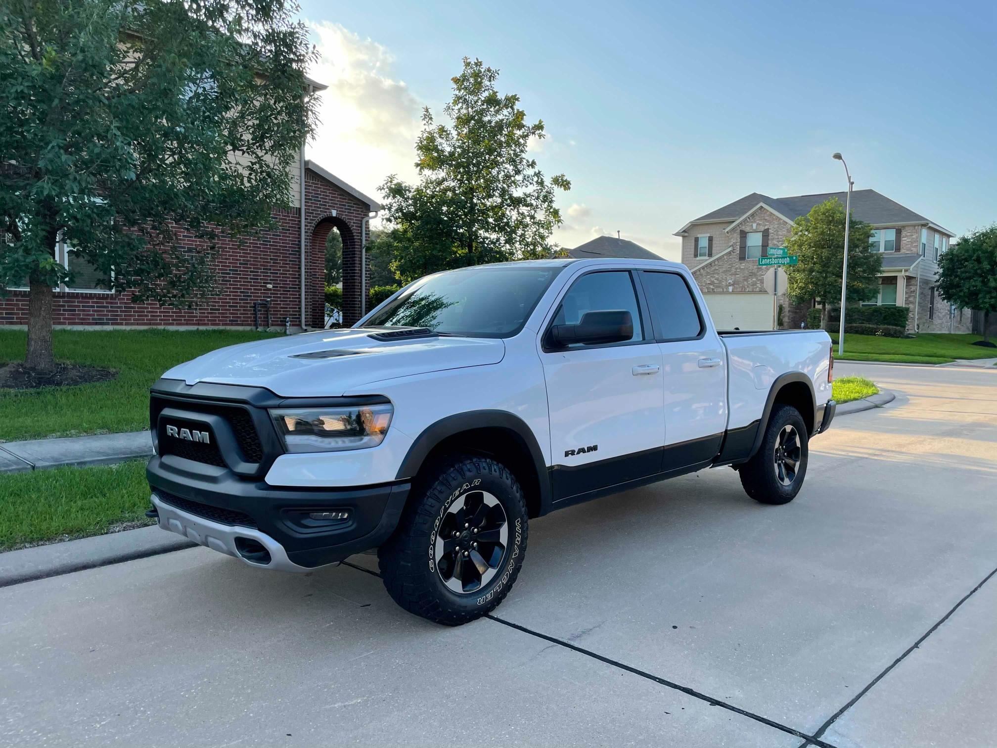 2019 RAM 1500 REBEL 1C6SRFET2KN924229