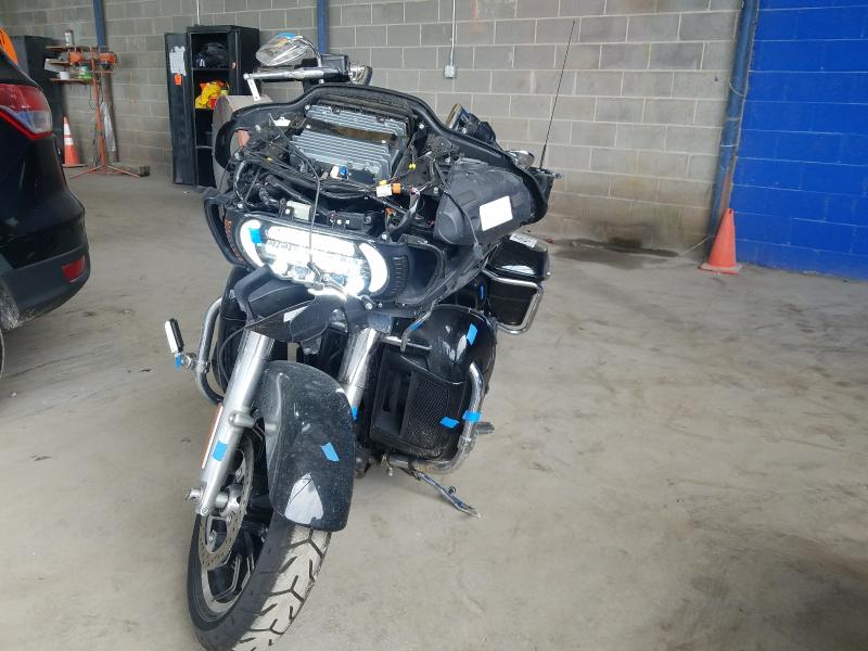 2016 HARLEY-DAVIDSON FLTRU 1HD1KGL10GB608870