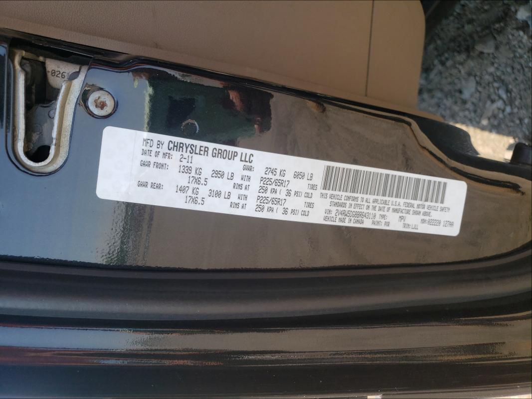 2011 VOLKSWAGEN ROUTAN SEL 2V4RW5DG8BR643110