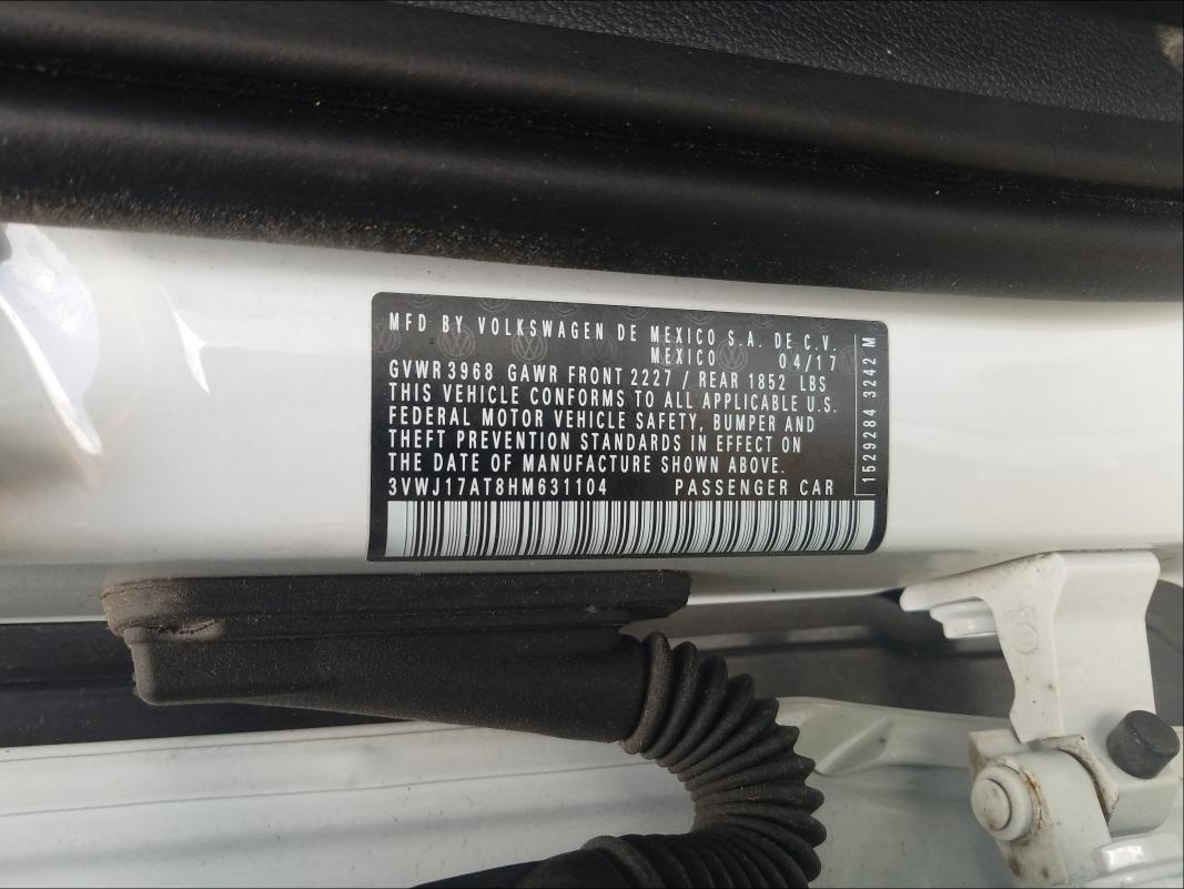 2017 VOLKSWAGEN BEETLE SE 3VWJ17AT8HM631104