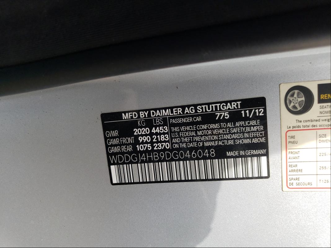 2013 MERCEDES-BENZ C250 WDDGJ4HB9DG046048