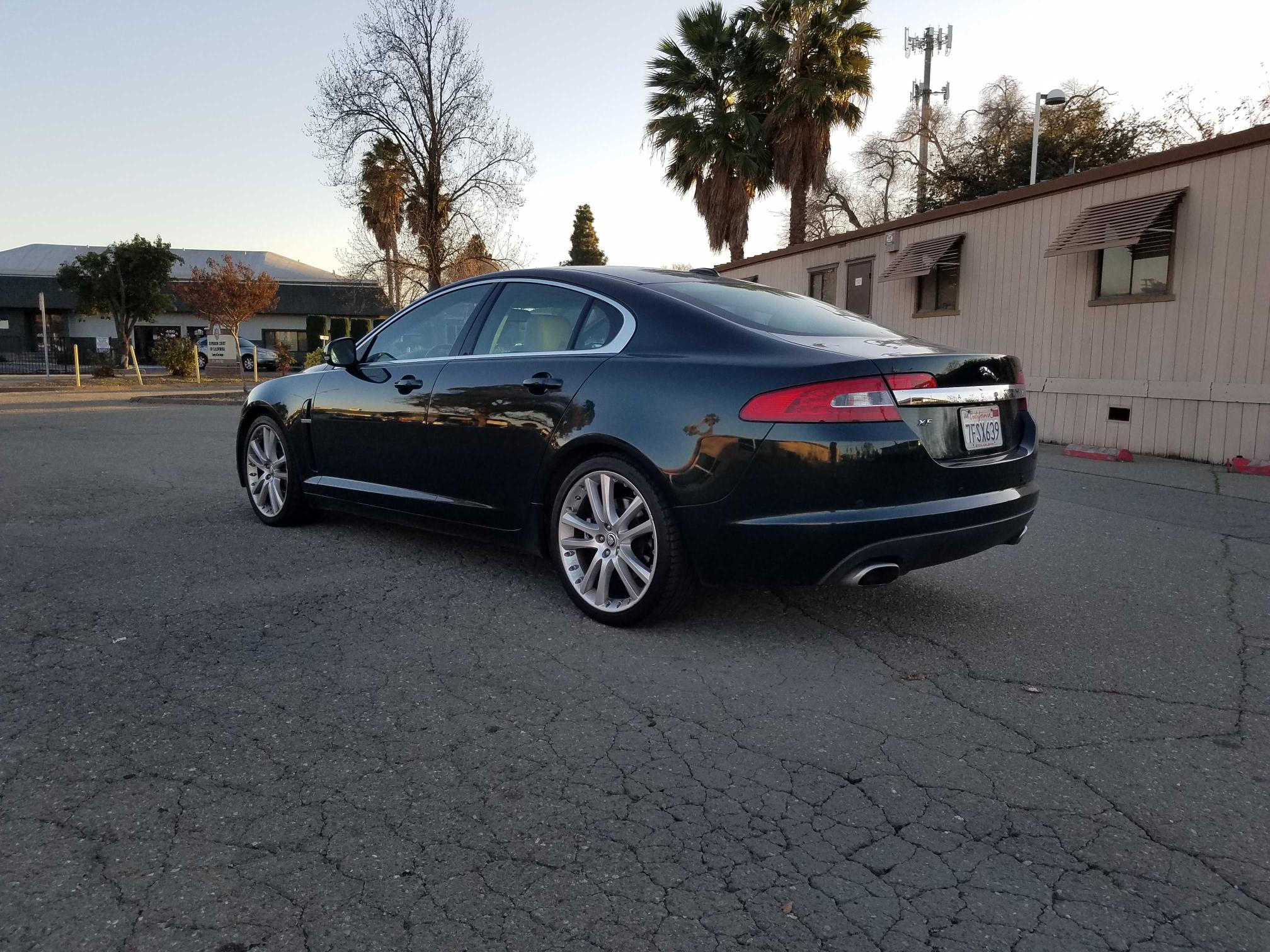 2010 JAGUAR XF PREMIUM SAJWA0GB2ALR57424