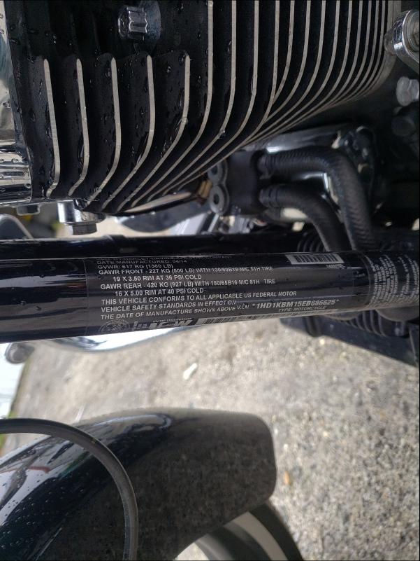 2014 HARLEY-DAVIDSON FLHX STREE 1HD1KBM15EB686625