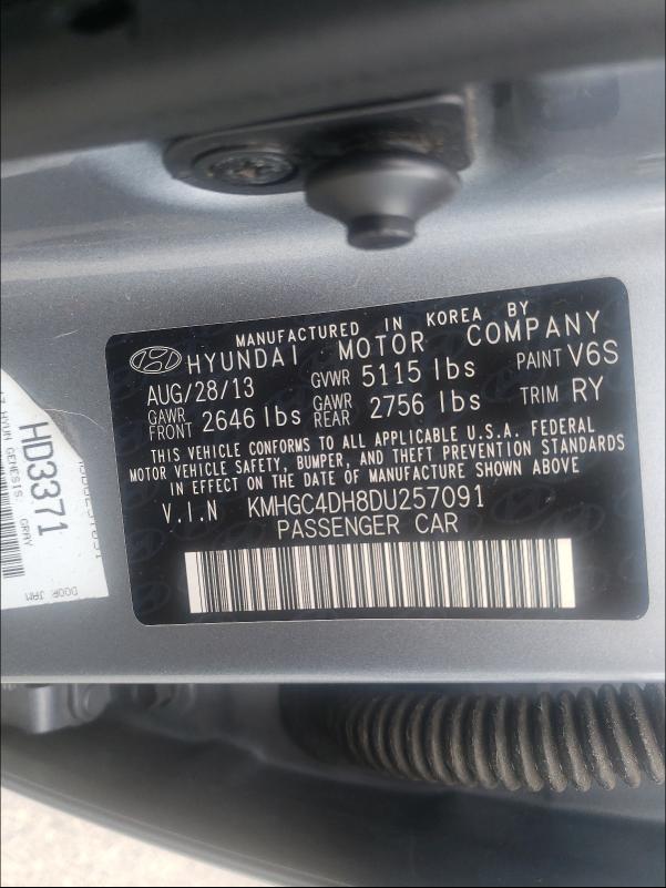 2013 HYUNDAI GENESIS 5. KMHGC4DH8DU257091