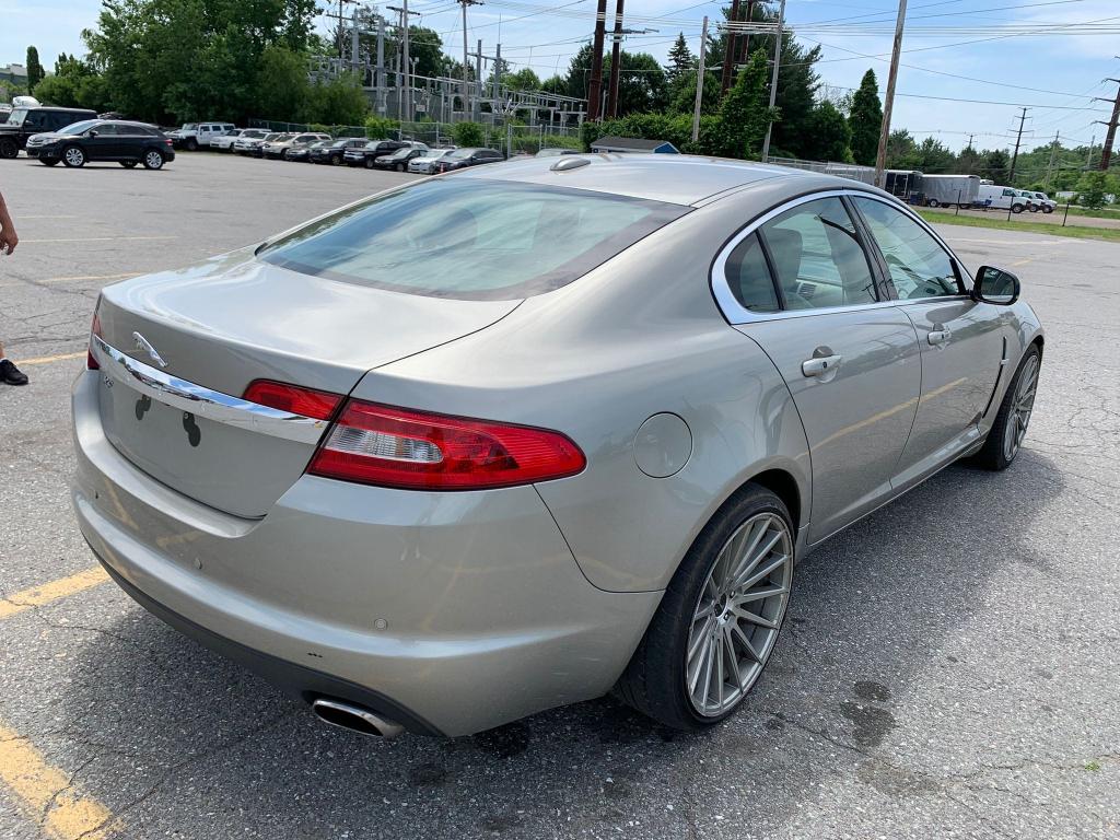 2010 JAGUAR XF PREMIUM SAJWA0GB8ALR58304