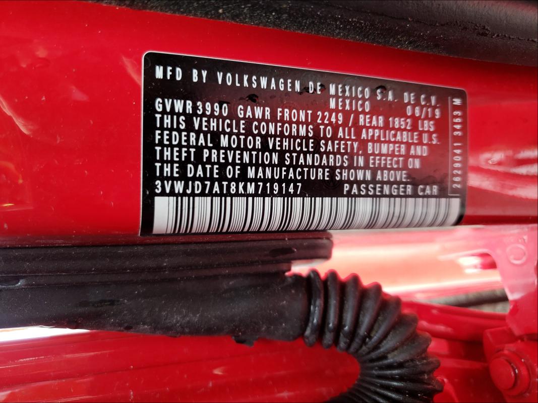 2019 VOLKSWAGEN BEETLE SE 3VWJD7AT8KM719147