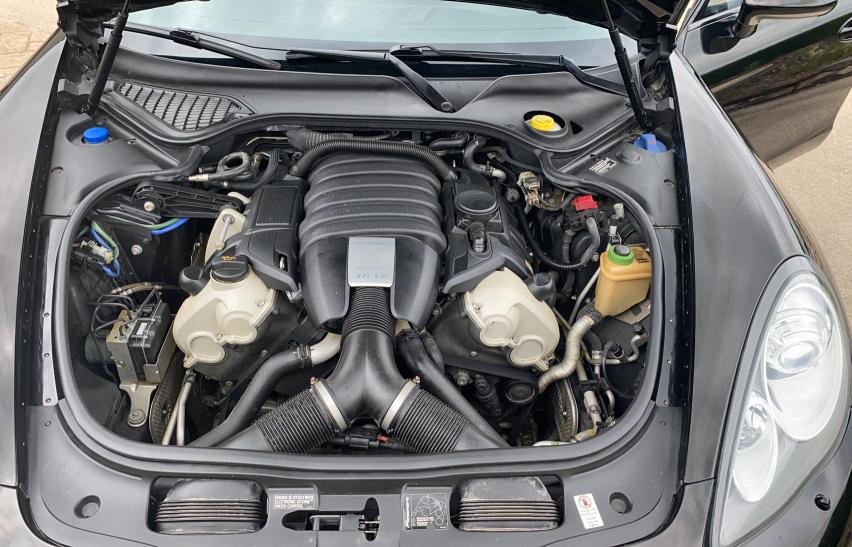 2013 PORSCHE PANAMERA 2 WP0AA2A72DL015886