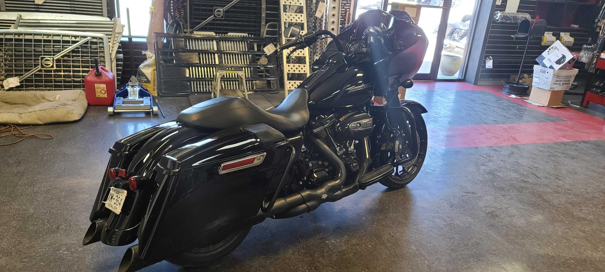 2019 HARLEY-DAVIDSON FLTRXS 1HD1KTP1XKB677934