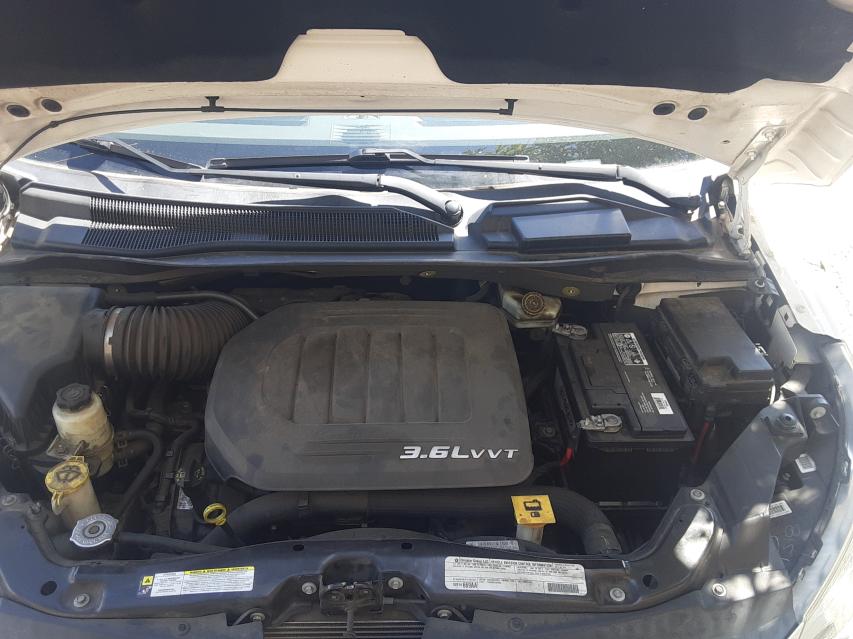 2012 VOLKSWAGEN ROUTAN SEL 2C4RVACG0CR294145
