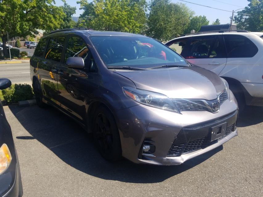 2019 TOYOTA SIENNA SE 5TDXZ3DC5KS987561