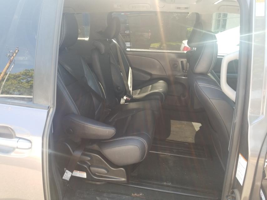 2019 TOYOTA SIENNA SE 5TDXZ3DC5KS987561