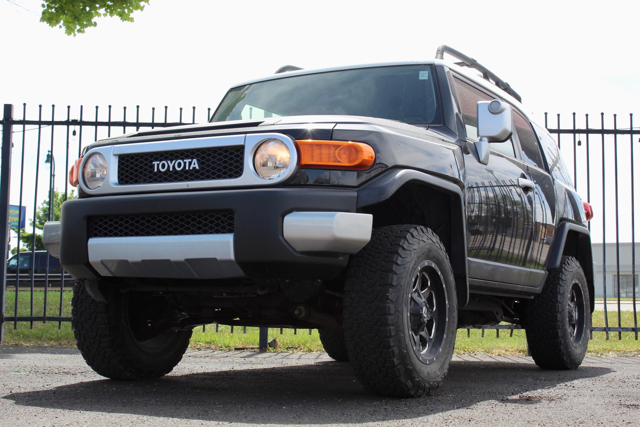 2012 TOYOTA FJ CRUISER JTEBU4BF0CK145937