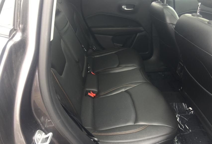 2018 JEEP COMPASS LI 3C4NJDCB8JT354165
