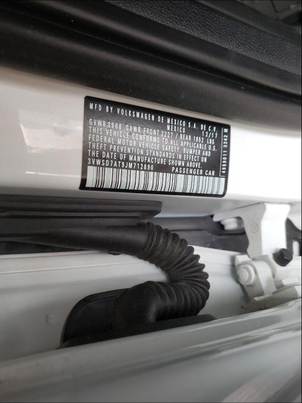 2018 VOLKSWAGEN BEETLE DUN 3VWSD7AT9JM712890