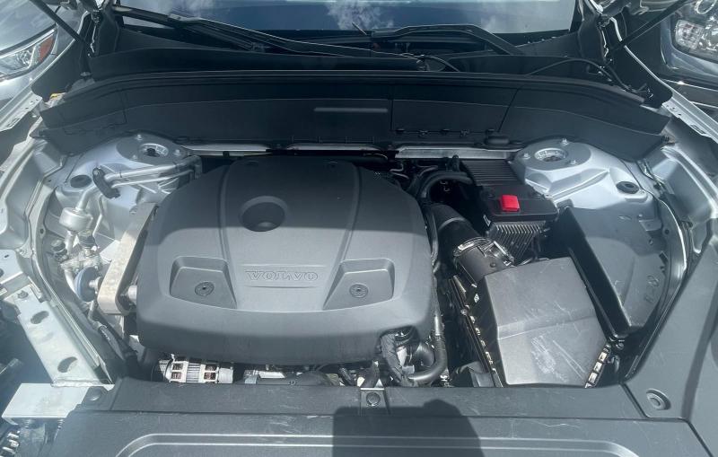 2020 VOLVO XC90 T5 MO YV4102CK6L1535682