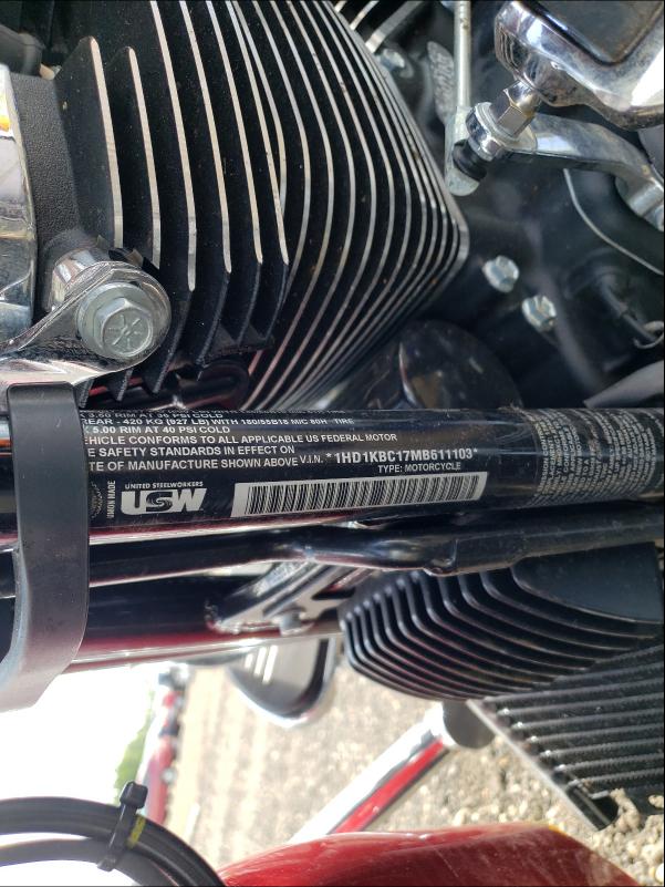 2021 HARLEY-DAVIDSON FLHX 1HD1KBC17MB611103