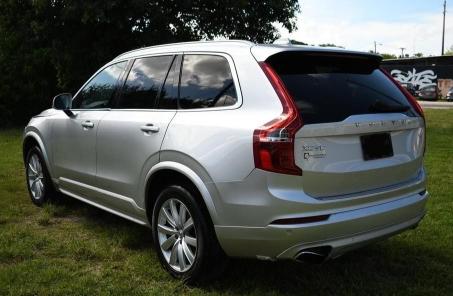 2020 VOLVO XC90 T5 MO YV4102CK6L1535682