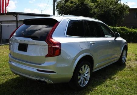2020 VOLVO XC90 T5 MO YV4102CK6L1535682