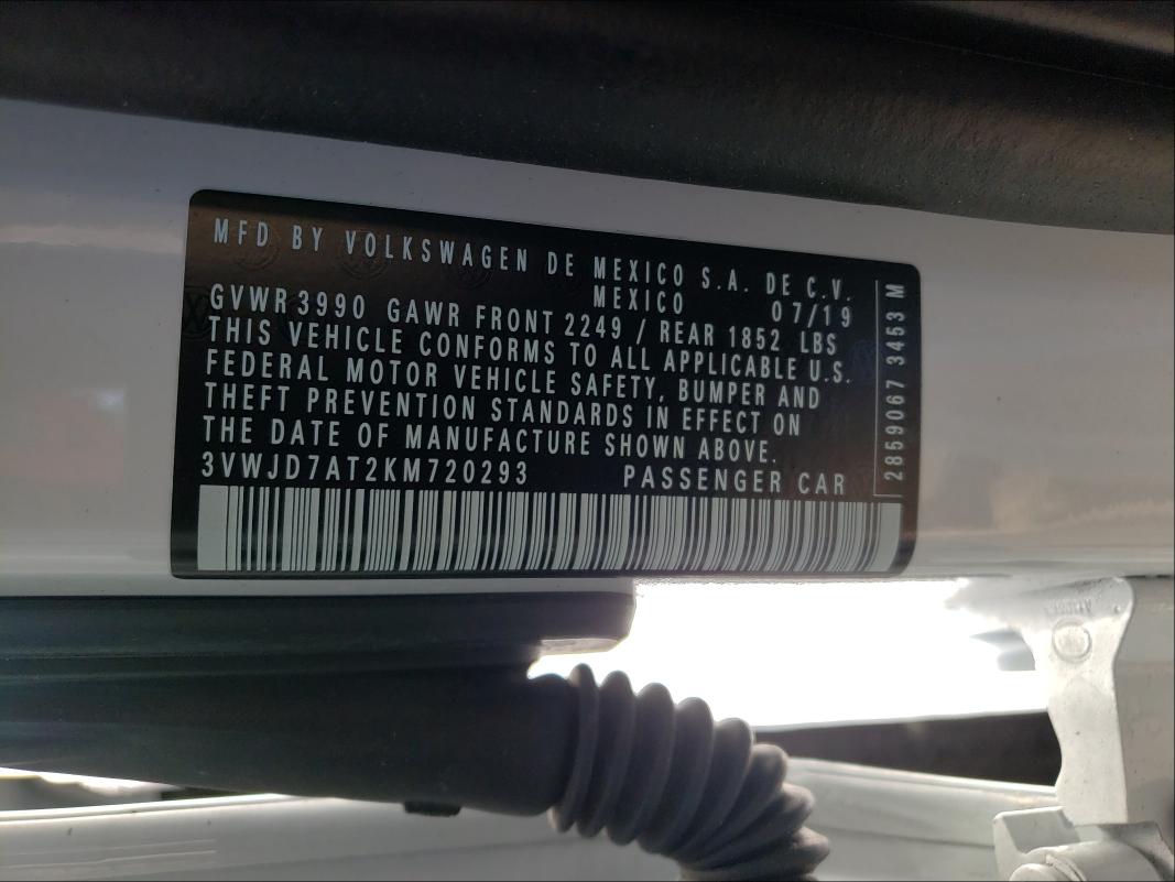 2019 VOLKSWAGEN BEETLE SE 3VWJD7AT2KM720293