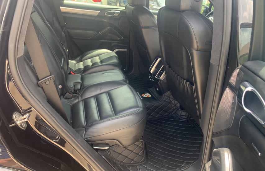 2011 PORSCHE CAYENNE TU WP1AC2A2XBLA82441