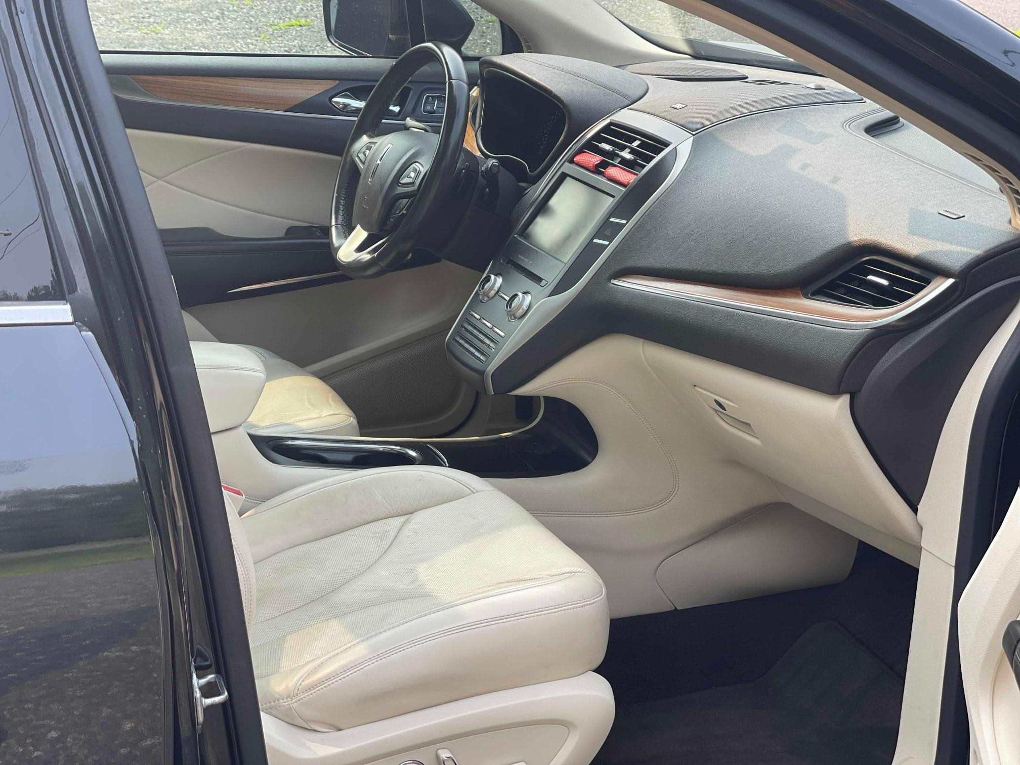 2015 LINCOLN MKC 5LMTJ2AH1FUJ24766