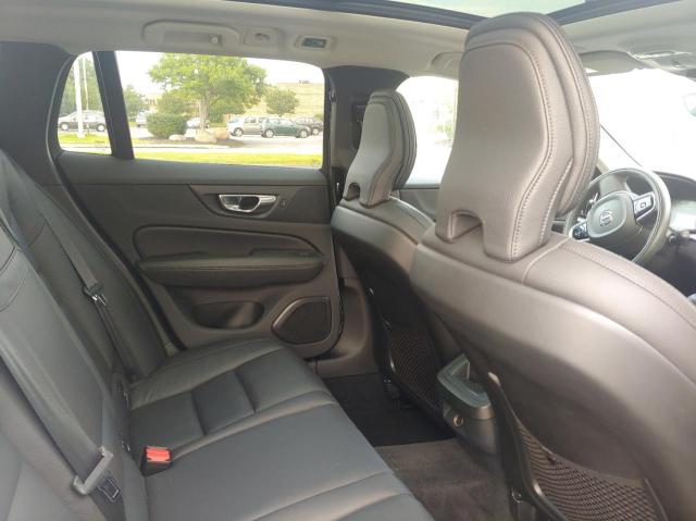 2020 VOLVO V60 CROSS YV4102WK5L1048680