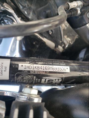 2009 HARLEY-DAVIDSON FLHX 1HD1KB4169Y693506