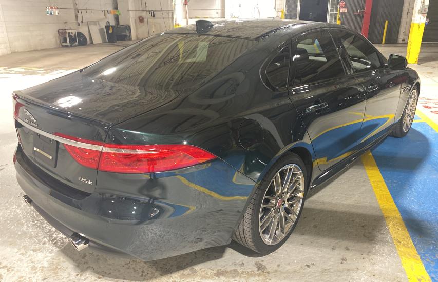 2017 JAGUAR XF R - SPO SAJBF4BV0HCY33039