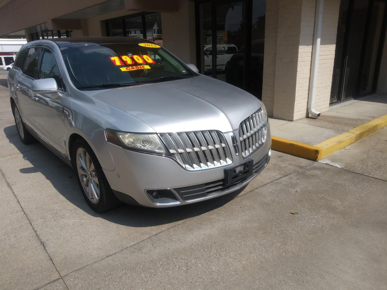 Lincoln MKT 2012