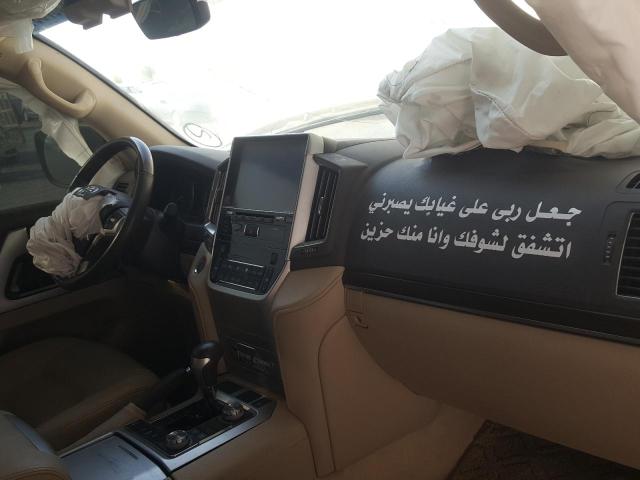 VIN: JTMHY05J5K4081974 Auction: COPART UAE Lot: 53937651 Location: DUBAI INDUSTRIAL CITY - DUBAI JTMHY05J5K4081974 TOYOTA L-CRUISER 2019 WHITE Photo 14