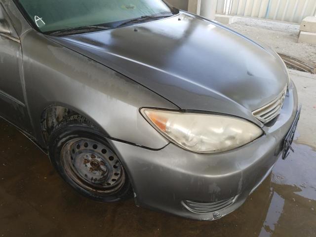 VIN: 4T1BE30K15U622602 Auction: COPART UAE Lot: 52818001 Location: USED VEHICLE AUCTION - DUBAI VIN: 4T1BE30K15U622602 TOYOTA CAMRY 2005 GRAY Photo 9